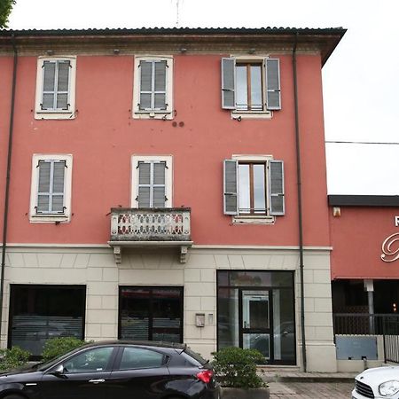 La Francigena - Trebbia House Apartman Piacenza Kültér fotó